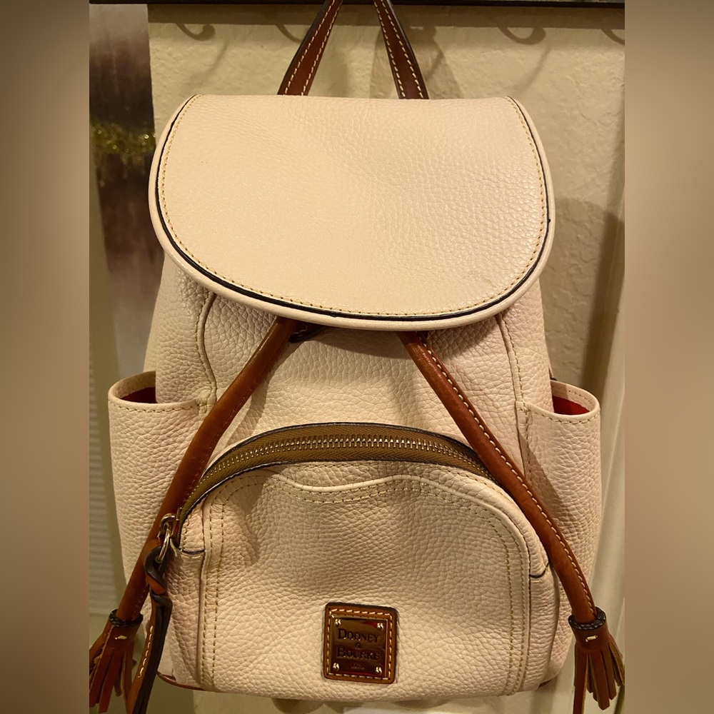 Pebble Grain Small Murphy Backpack